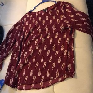 2 for $20 🍀 Feather tunic blouse